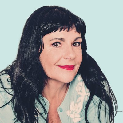 Profile Picture of Michèle A'Court (@MicheleACourt) on Twitter