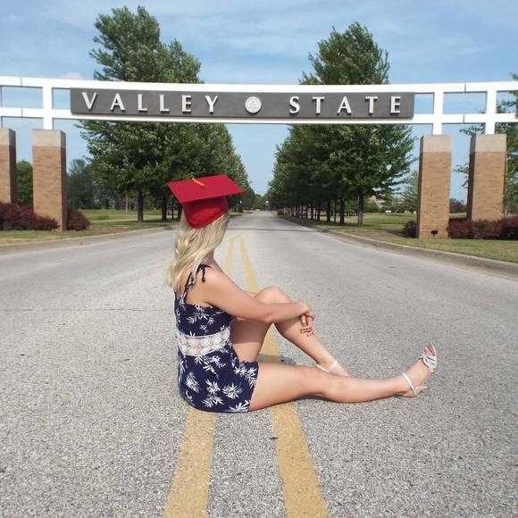 Profile Picture of Sam Morehouse (@morehouse14) on Poshmark