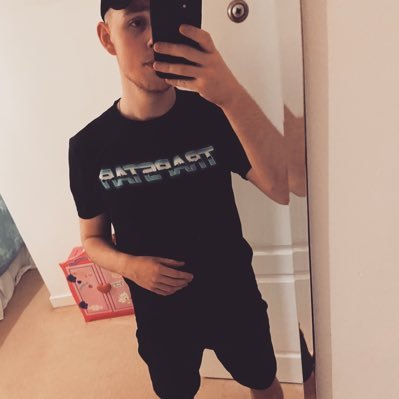 Profile Picture of Robert Daniel (@robertBoyes2) on Twitter