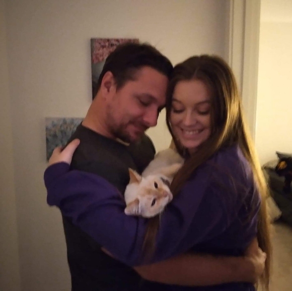 Profile Picture of Shawnee Garris-dehaan (@shawneerae24) on Poshmark