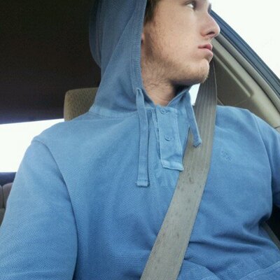 Profile Picture of Jon Hogan (@doubletrippycup) on Twitter