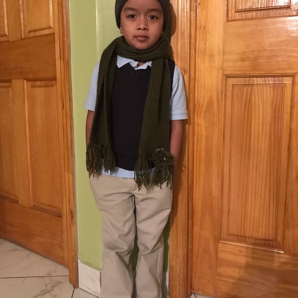 Profile Picture of Hernandez Luz (@hernandezluz) on Poshmark