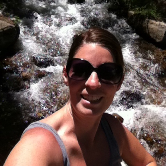 Profile Picture of Tina Bertrand (@tinamarie8181) on Poshmark