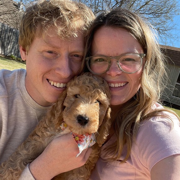 Profile Picture of Cassie Divelbiss (@cassiedivelbiss) on Poshmark