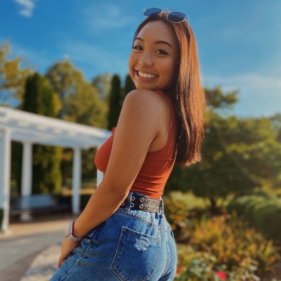 Profile Picture of Jena Ticzon (@jena195) on Poshmark