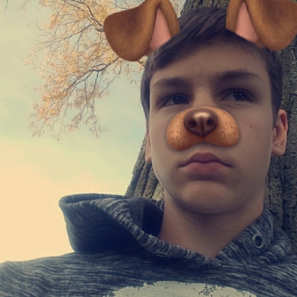 Profile Picture of Robert Ringen (@robbyray1234) on Poshmark