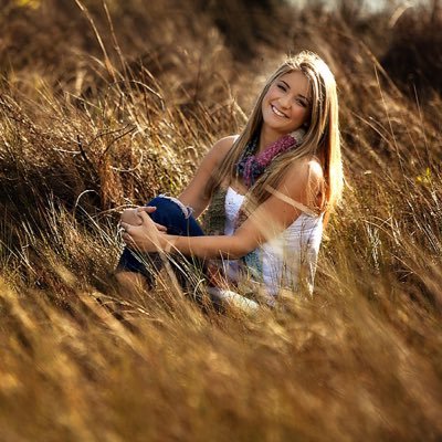 Profile Picture of Amanda Evanson (@EvansonAmanda) on Twitter