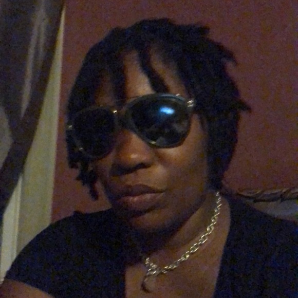 Profile Picture of Ty Jones-horner (@tjoneshorner) on Poshmark