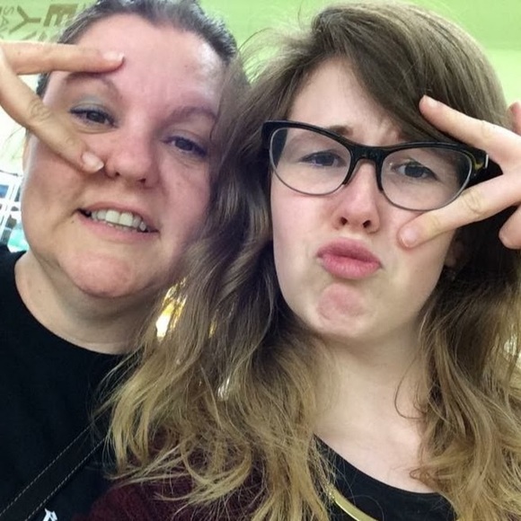 Profile Picture of Krystinna Keuhn (@kjkeuhn) on Poshmark