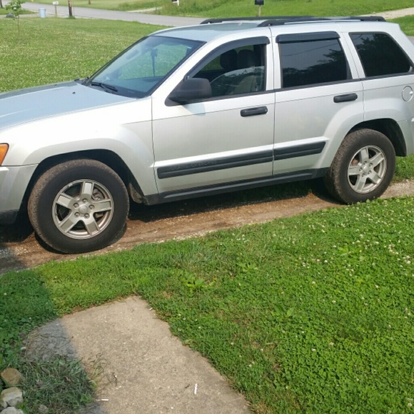 Profile Picture of Ash Bretzman (@abretzman) on Poshmark