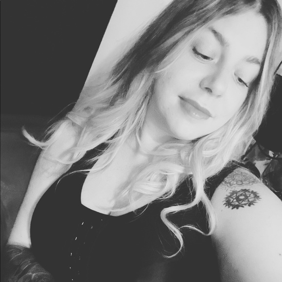 Jessica Bosma - Poshmark Profile Picture of Jessica Bosma (@jessicabosma) on Poshmark