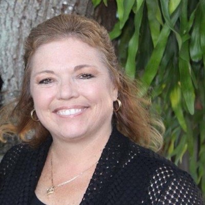 Profile Picture of Tracie Burch (@TraceBurch) on Twitter