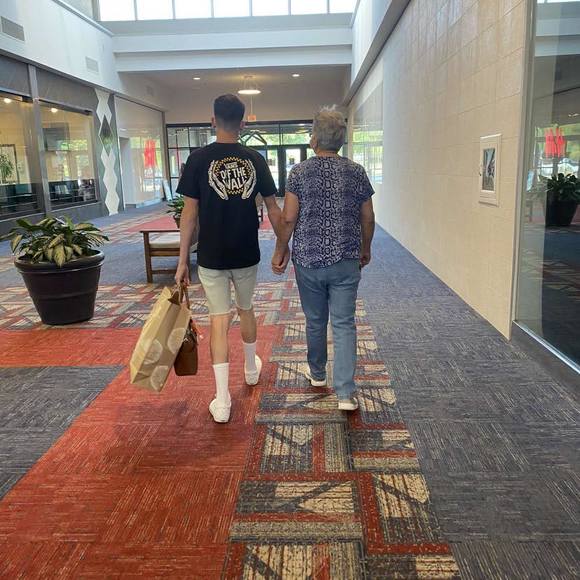 Profile Picture of Blake Ridenour-stevwing (@stevwingblake) on Poshmark