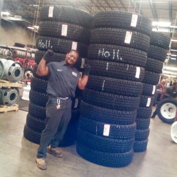 Profile Picture of John Wright (@johnwright594) on Poshmark