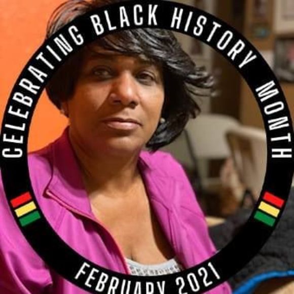 Profile Picture of Amy Chaney (@achaney10) on Poshmark