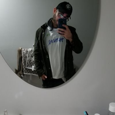 Profile Picture of Craig Evan (@CraigEvan_music) on Twitter