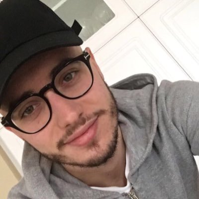 Profile Picture of Mike Dura (@Marsilio_89) on Twitter