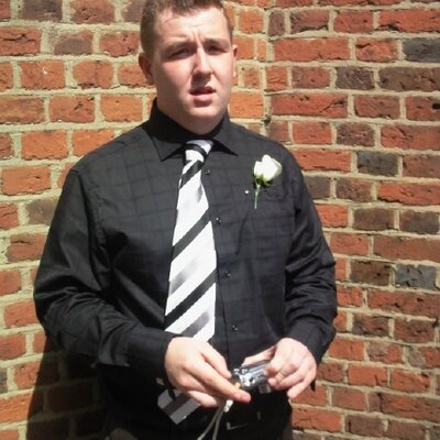 Profile Picture of Jay McGuirk (@invisibledreams) on Twitter