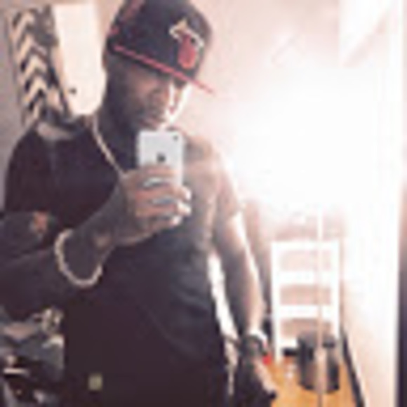 Profile Picture of Nate Hicks (@natehicks3020) on Poshmark