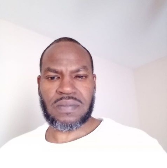 Profile Picture of Roy Clark (@royclark826) on Poshmark