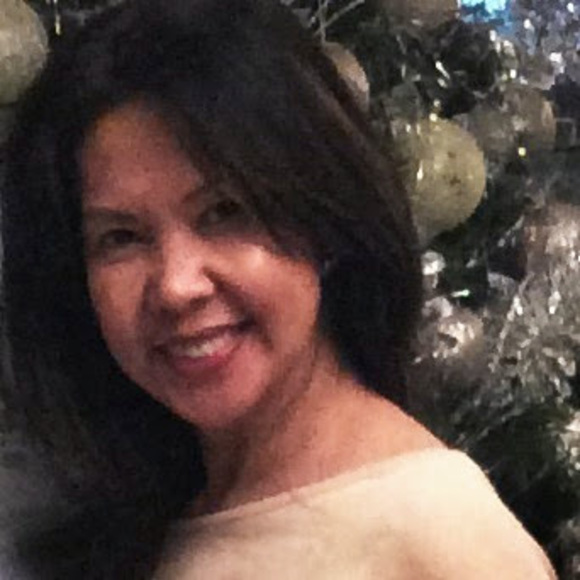 Profile Picture of Sherry Rodillas (@sherrymo16) on Poshmark