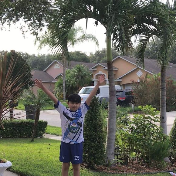 Profile Picture of Leo Miranda (@leo27271) on Poshmark