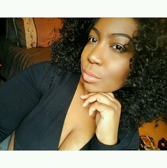 Profile Picture of Danielle Legree (@legendarylegree) on Poshmark
