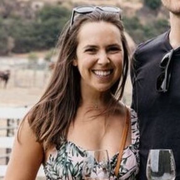 Profile Picture of Maddy Oleszkiewicz (@madelineoles) on Poshmark