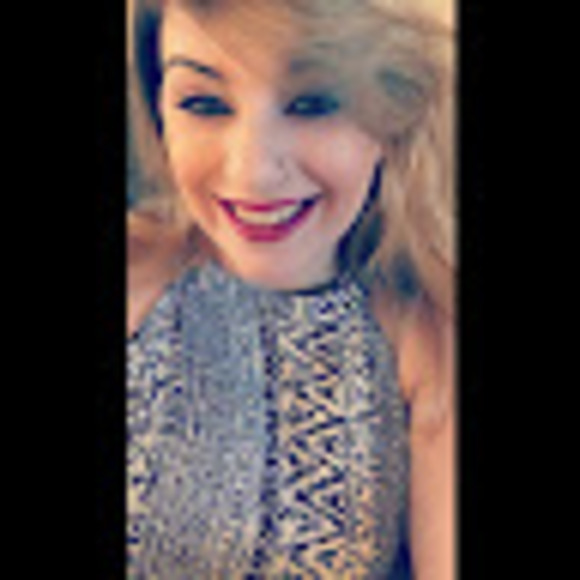 Profile Picture of Shyanne Bachant (@sbachant) on Poshmark