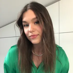 Profile Picture of   Julia Kolarska 🎞(@kolaraa)... (@kolaraa) on Tiktok