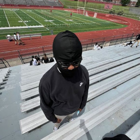 Profile Picture of Myles Lambert (@nizzynizzy717) on Poshmark