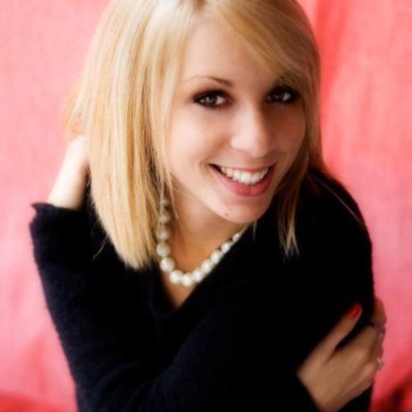 Profile Picture of Amber Brook (@ambersandvig) on Poshmark