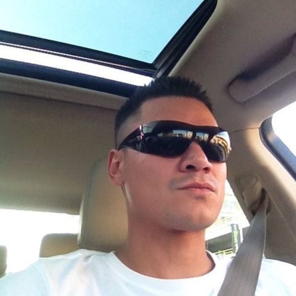 Profile Picture of Matt Luczyk (@mattluczyk) on Poshmark