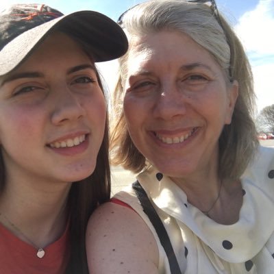 Profile Picture of Debra David (@jesuisdebra) on Twitter