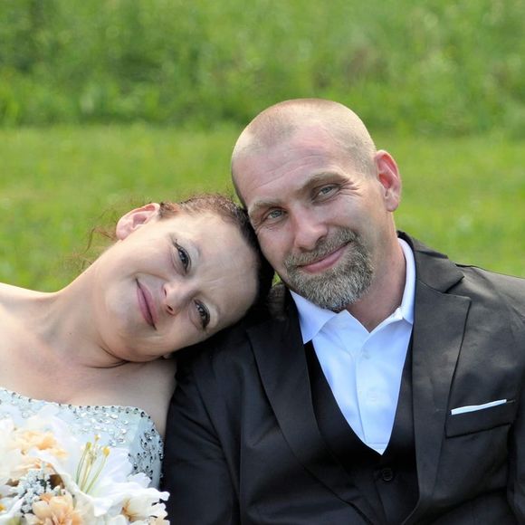 Profile Picture of Jenn Savard (@jennsavard) on Poshmark