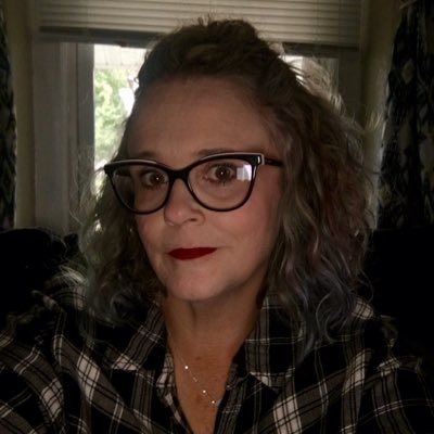 Profile Picture of Michelle Clary (@Michelle33828) on Twitter