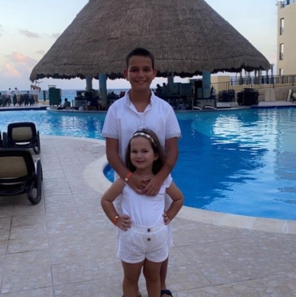 Profile Picture of Altin Papraniku (@altinpapraniku) on Poshmark