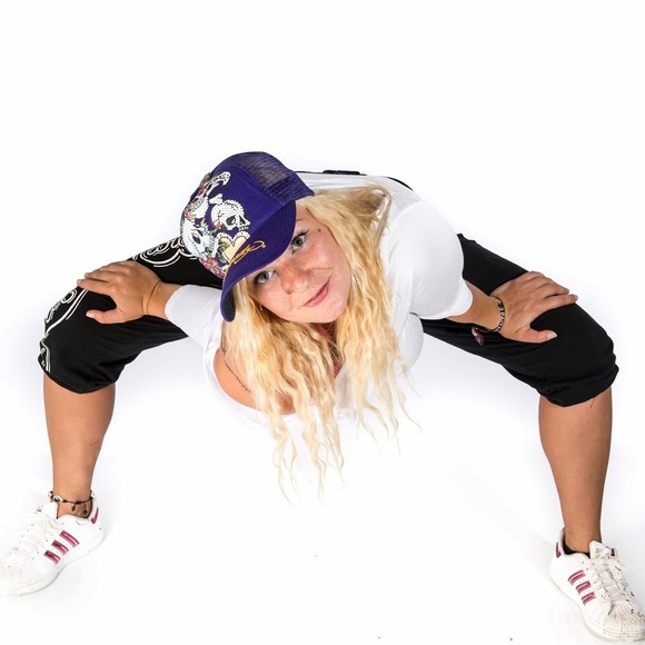 Profile Picture of Sini Lindholm (@sinilindholm) on Poshmark