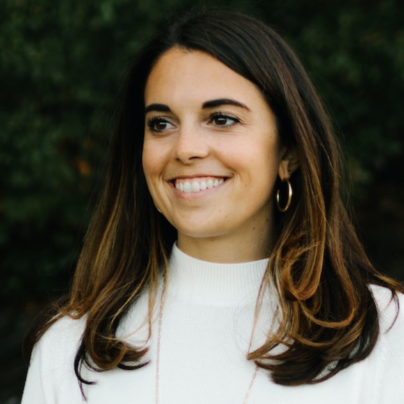 Profile Picture of Olivia Cady (@olivialcady) on Poshmark