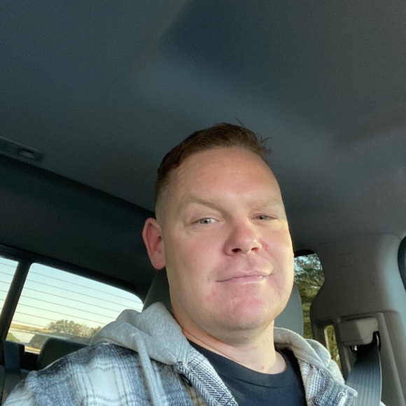 Profile Picture of Matthew Eure (@mceure1116) on Poshmark