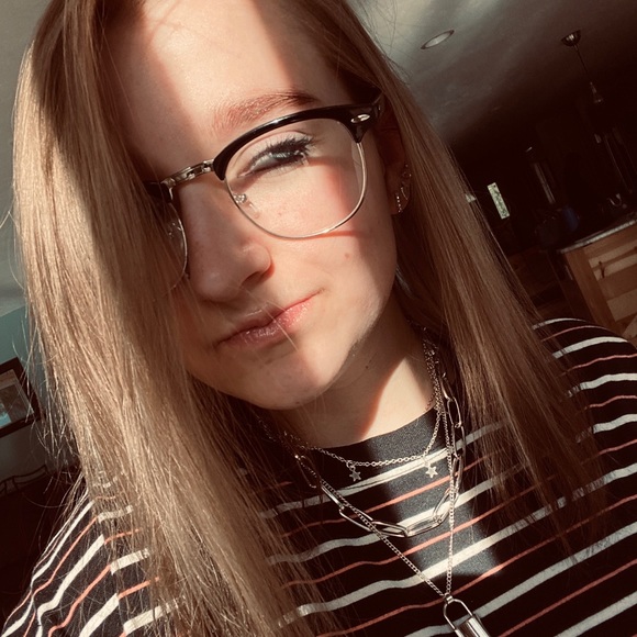 Profile Picture of Bekah Barsby (@bekah972) on Poshmark