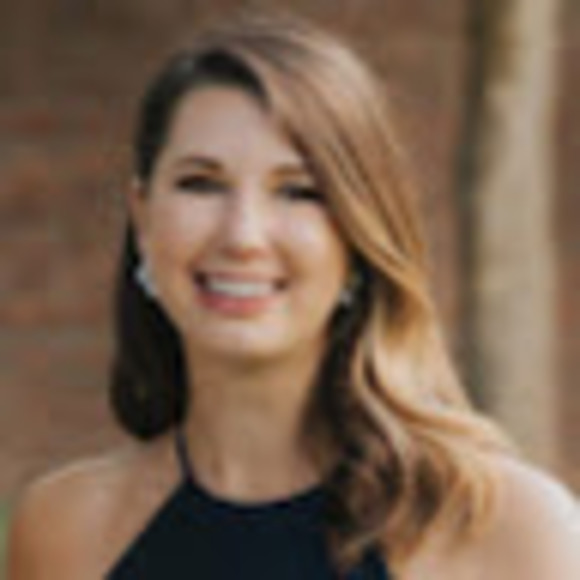 Profile Picture of Kayla Crawford (@kayladcrawford7) on Poshmark