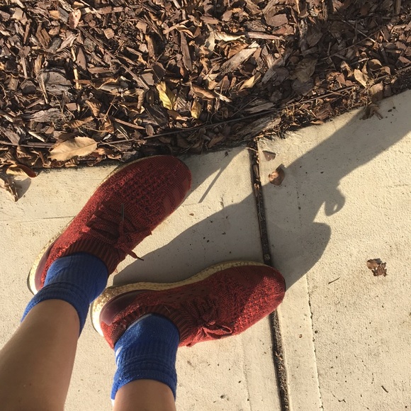 Profile Picture of Sebi Nastase (@sebisebi) on Poshmark