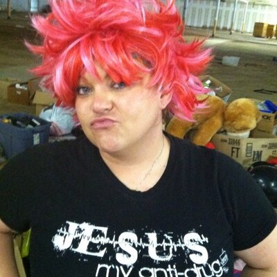 Profile Picture of Danielle Bennett (@danielle1bennet) on Twitter