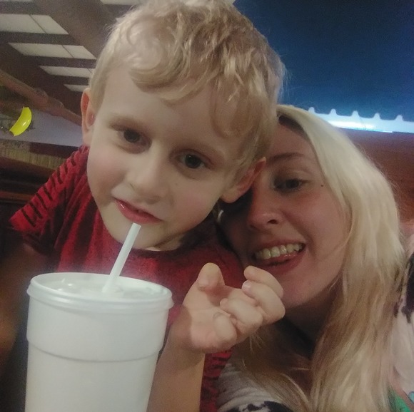 Profile Picture of Mackenzie leah Siders (@kenzyleah719) on Poshmark