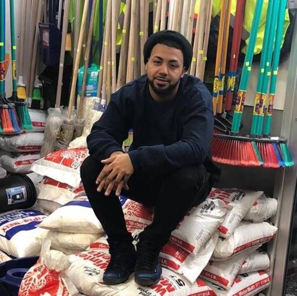 Profile Picture of Felix Paulino (@fpaulino95) on Poshmark