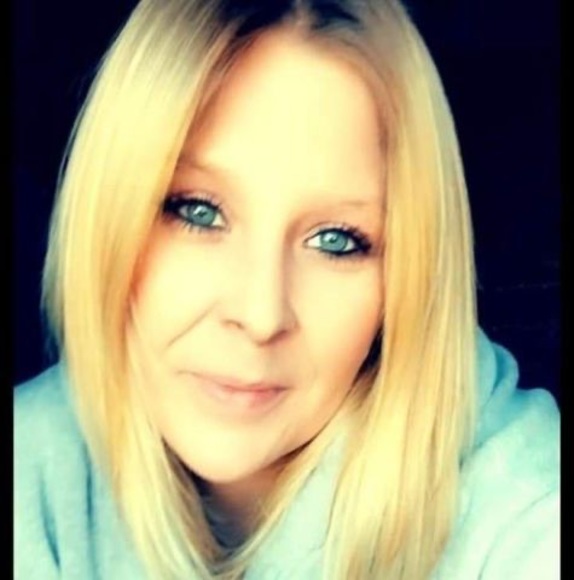 Profile Picture of Amanda Nicole (@amandanicole495) on Poshmark