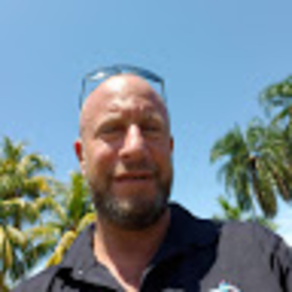 Profile Picture of Gary Sarner (@garysarner) on Poshmark