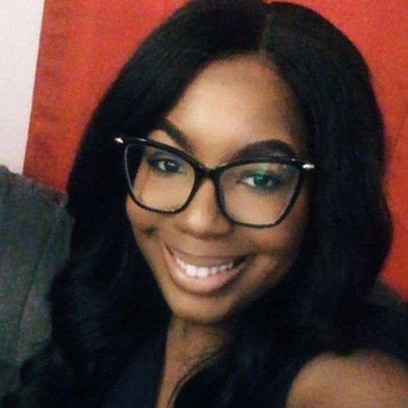 Profile Picture of Tiffany Hall (@tiffanyhall243) on Poshmark