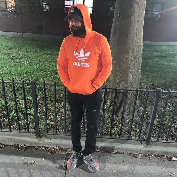 Profile Picture of Andre Bernard (@andrebernard) on Poshmark